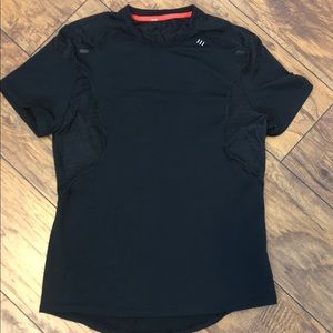 Men’s Lululemon workout top w/ copper size medium